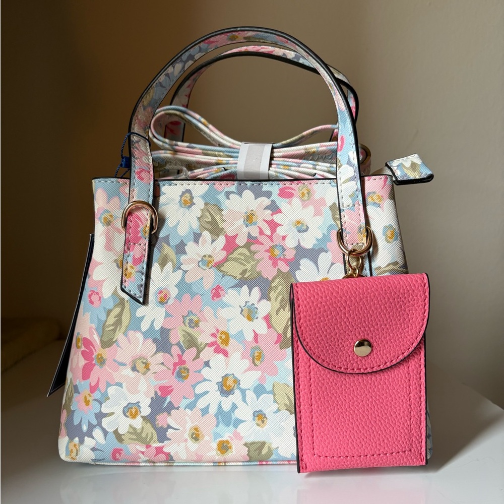Pink and White Mini Bag Set with Floral Design